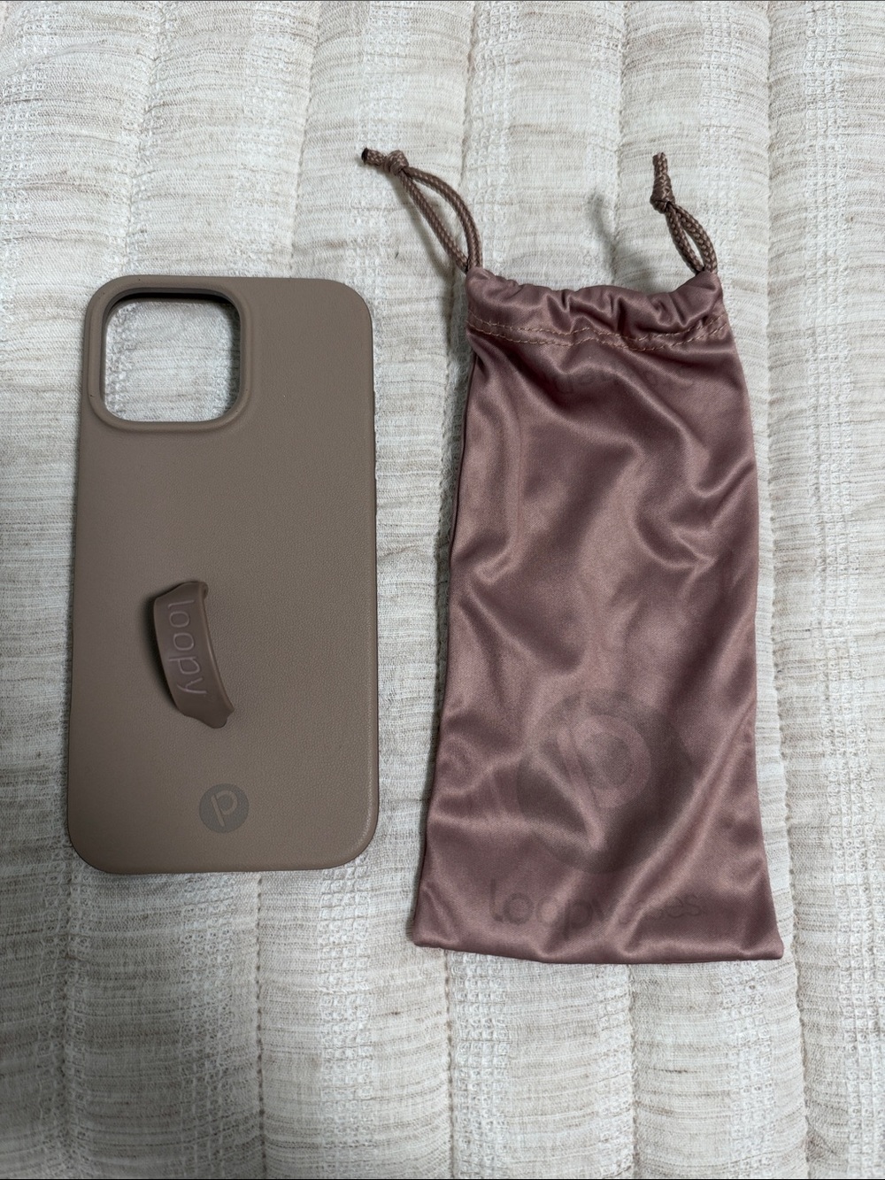 Loopy Case Stone Leather-Righty iPhone 16 pro max